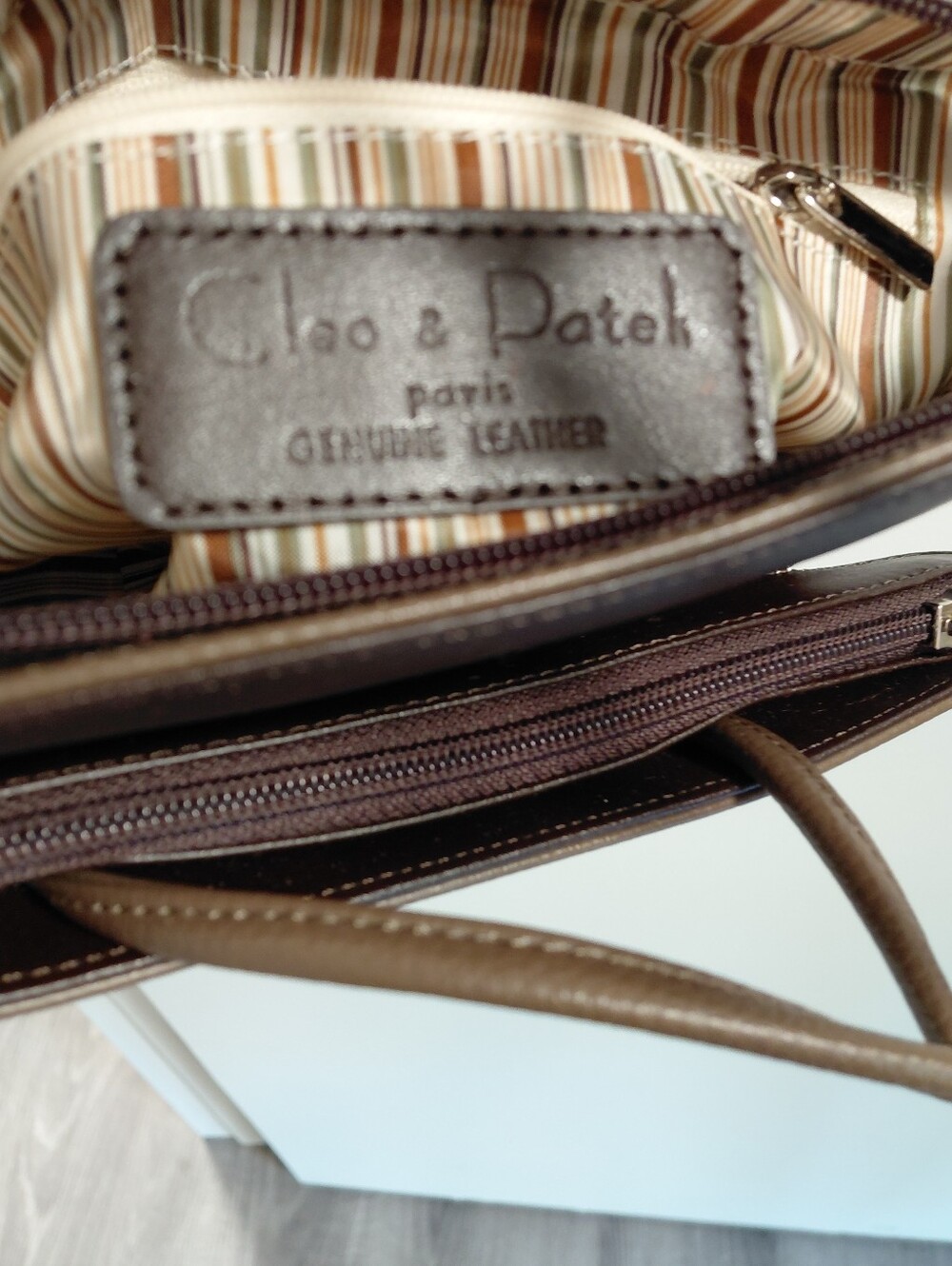 Cleo & Patek Paris Tan Brown Leather Double-Compartment Shoulder Bag - Picture 10 of 11